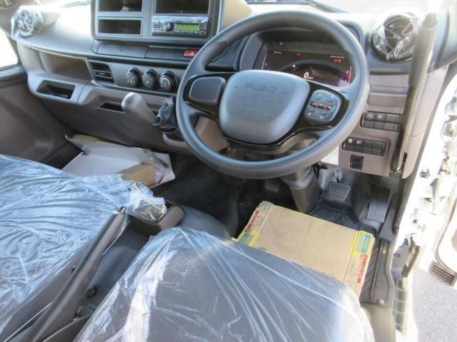 MITSUBISHI CANTER 2024