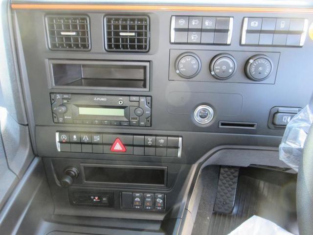 MITSUBISHI FUSOU SUPER GREAT 2024