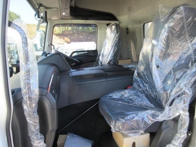 MITSUBISHI FUSOU SUPER GREAT 2024