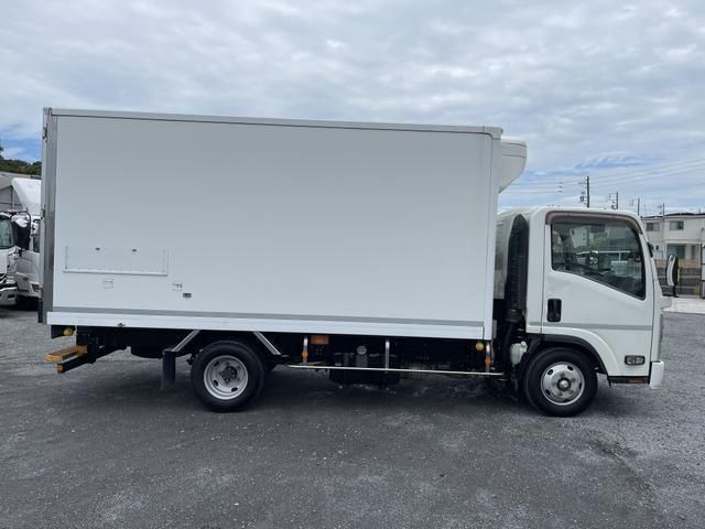 ISUZU ELF 2019