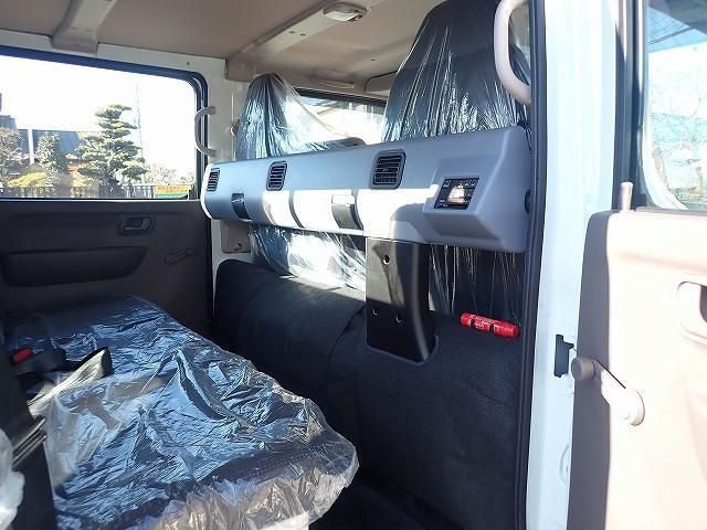 MITSUBISHI CANTER 2024