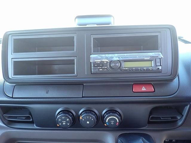 MITSUBISHI CANTER 2024