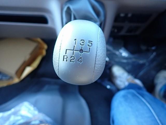 MITSUBISHI CANTER 2024