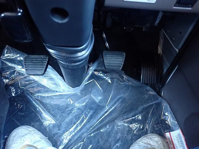 MITSUBISHI CANTER 2024