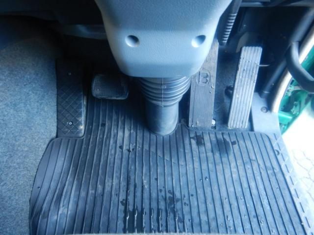 MITSUBISHI FUSOU SUPER GREAT 2013