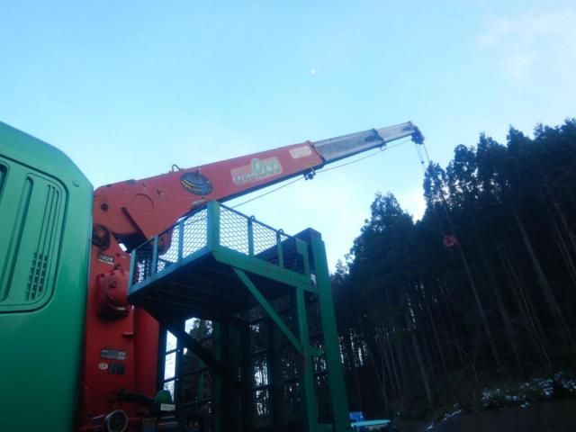 MITSUBISHI FUSOU SUPER GREAT 2013