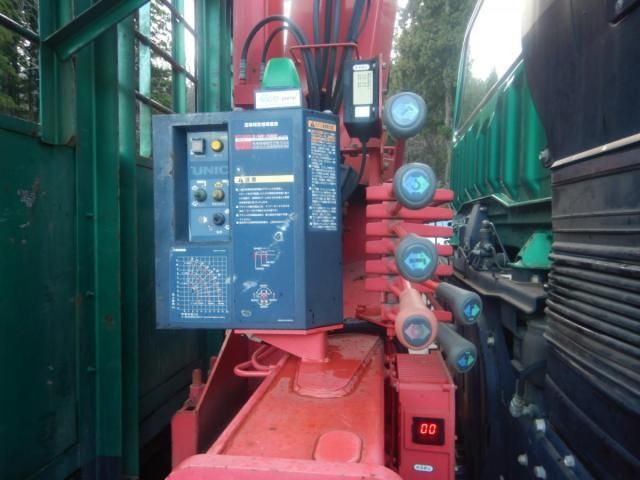 MITSUBISHI FUSOU SUPER GREAT 2013