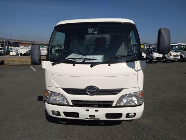 HINO DUTRO 2014