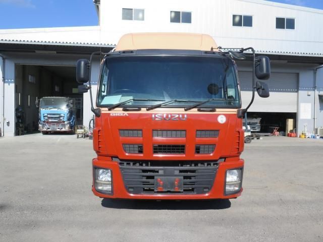 ISUZU GIGA 2015
