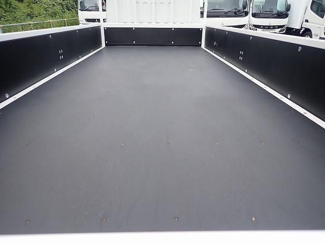 MITSUBISHI CANTER 2024