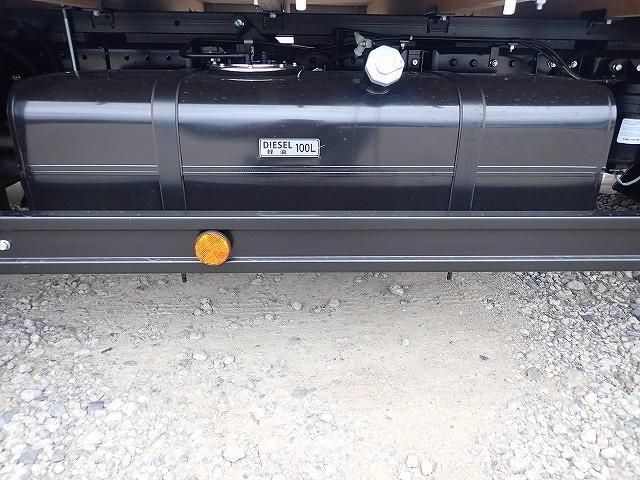 MITSUBISHI CANTER 2024