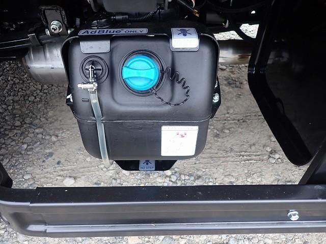 MITSUBISHI CANTER 2024