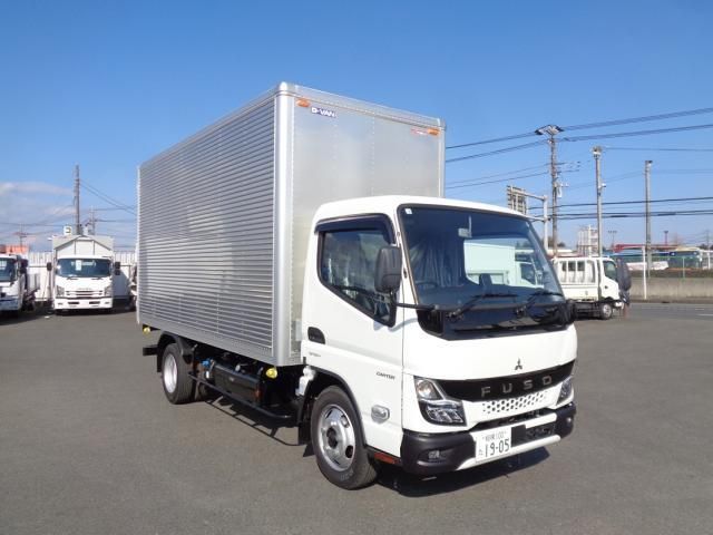 MITSUBISHI CANTER 2023