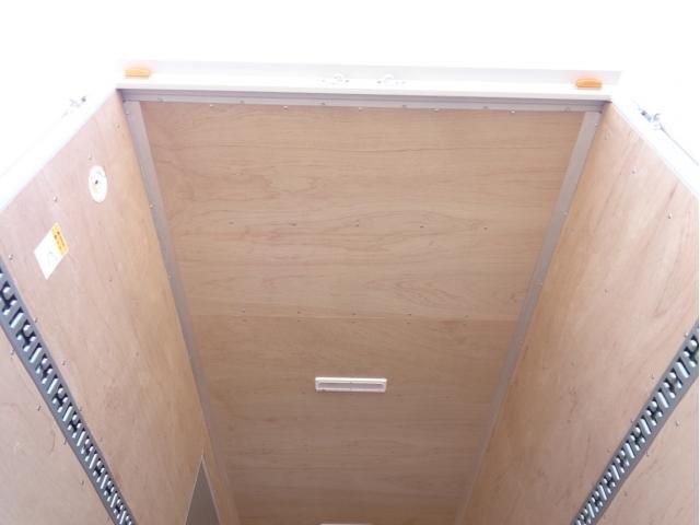 MITSUBISHI CANTER 2023