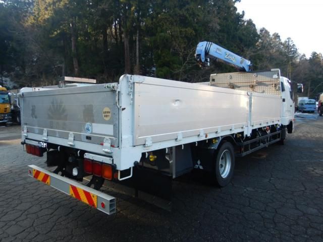 MITSUBISHI FUSOU FIGHTER 2012