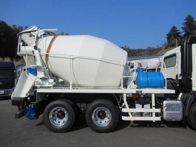 HINO PROFIA 2024
