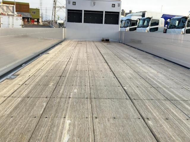 MITSUBISHI FUSOU SUPER GREAT 2024