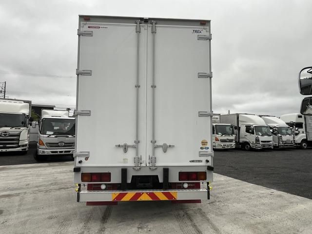 MITSUBISHI FUSOU SUPER GREAT 2018