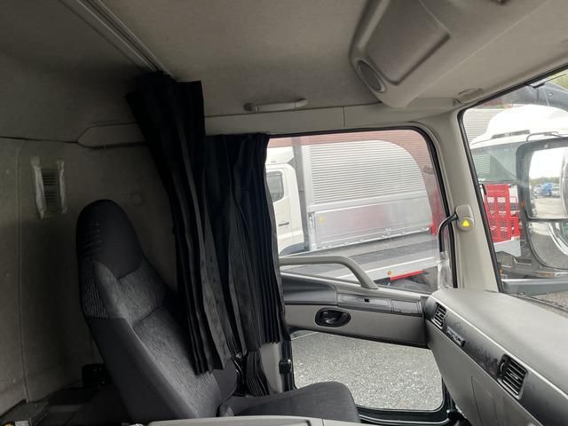 MITSUBISHI FUSOU SUPER GREAT 2018