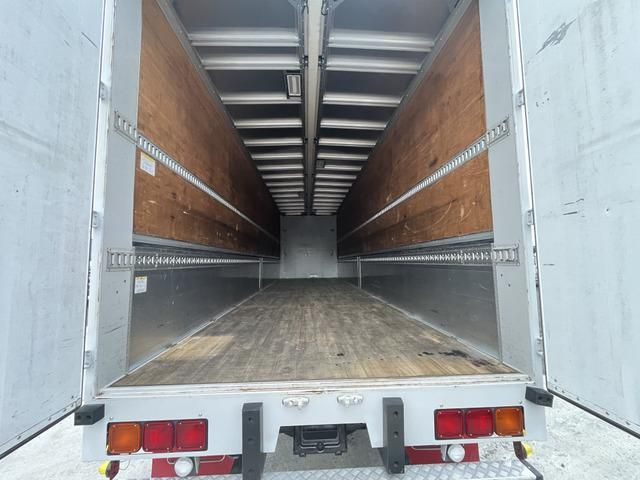 MITSUBISHI FUSOU SUPER GREAT 2018