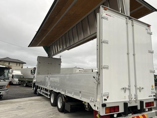 MITSUBISHI FUSOU SUPER GREAT 2018