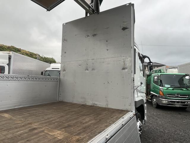 MITSUBISHI FUSOU SUPER GREAT 2018