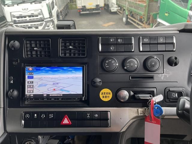 MITSUBISHI FUSOU SUPER GREAT 2018