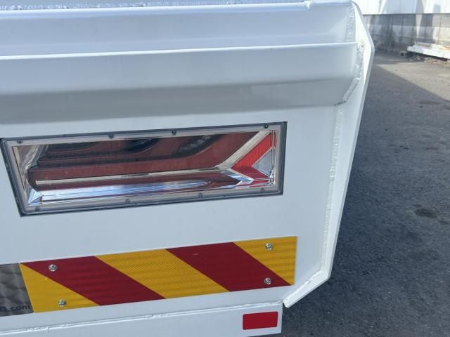 NISSAN DIESEL BigThumb 2004