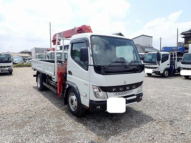 MITSUBISHI CANTER 2025