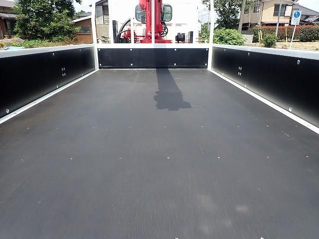 MITSUBISHI CANTER 2025