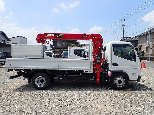 MITSUBISHI CANTER 2025
