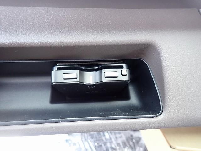 MITSUBISHI CANTER 2025