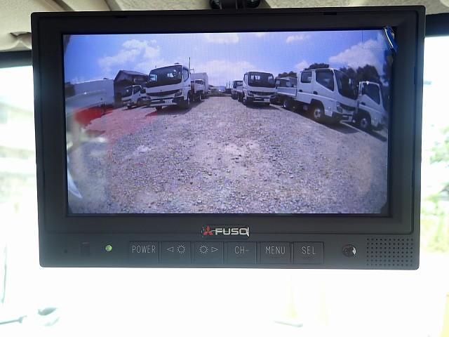 MITSUBISHI CANTER 2025