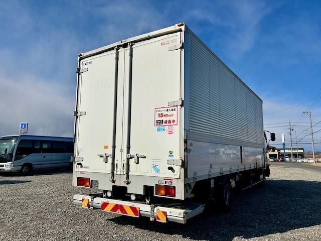 MITSUBISHI FUSOU FIGHTER 2016