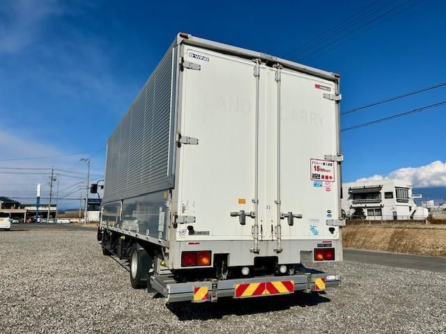 MITSUBISHI FUSOU FIGHTER 2016