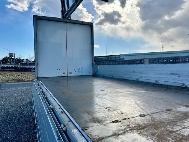 MITSUBISHI FUSOU FIGHTER 2016