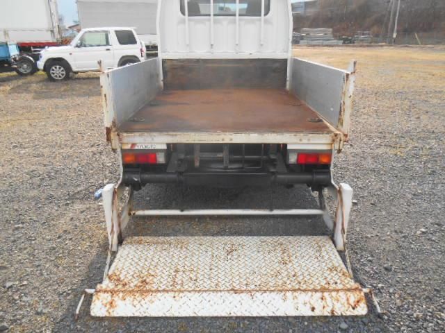 MITSUBISHI CANTER GUTS 2006