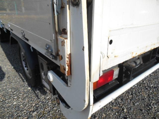 MITSUBISHI CANTER GUTS 2006