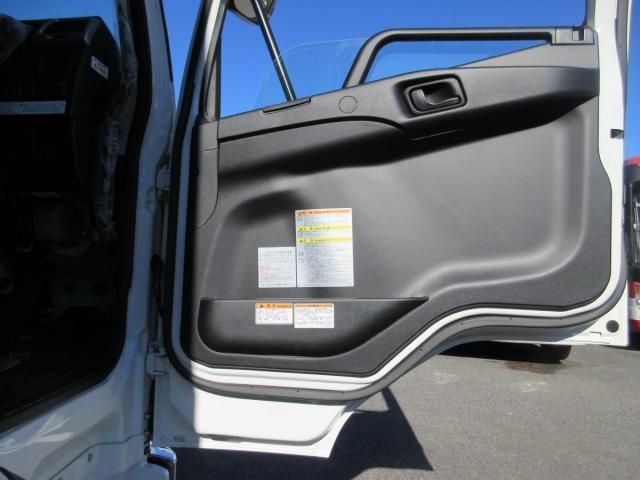 MITSUBISHI FUSOU FIGHTER 2024