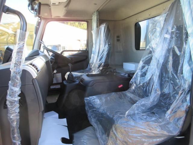 MITSUBISHI FUSOU FIGHTER 2024