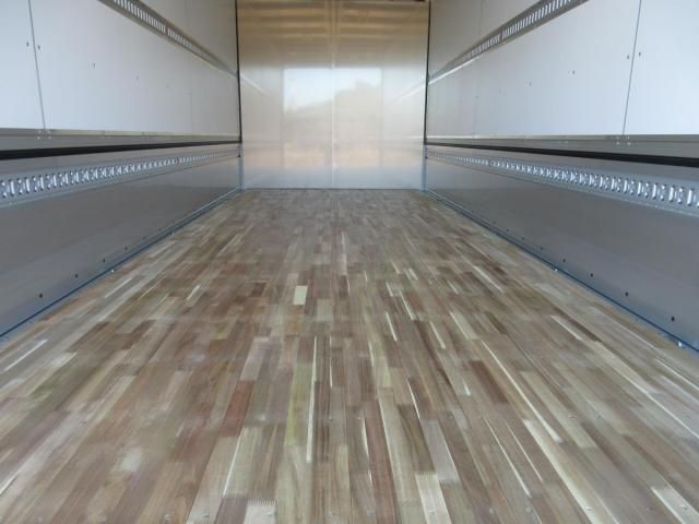 MITSUBISHI FUSOU FIGHTER 2024