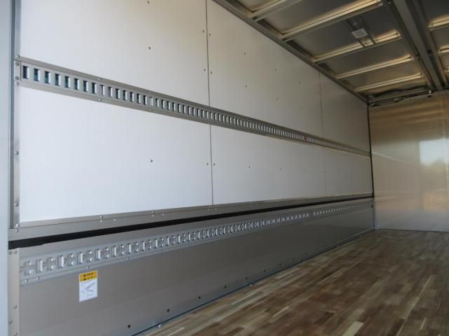 MITSUBISHI FUSOU FIGHTER 2024