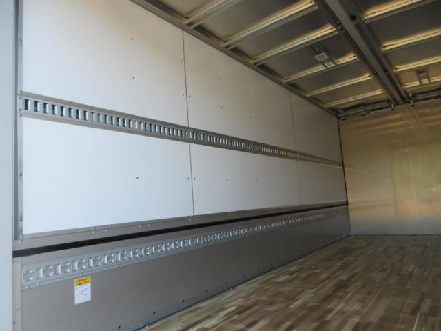 MITSUBISHI FUSOU FIGHTER 2024