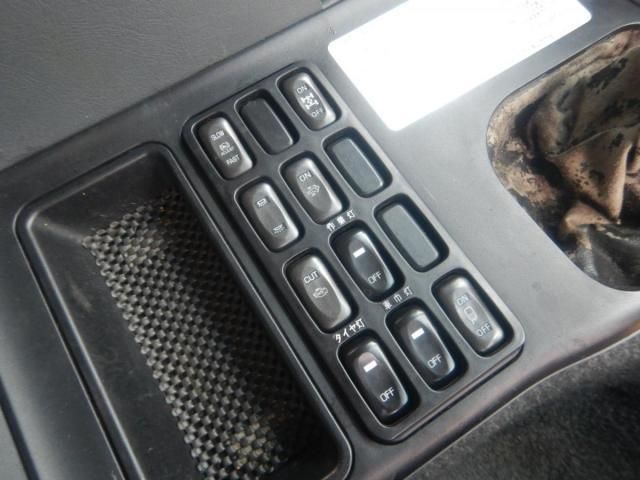 MITSUBISHI FUSOU SUPER GREAT 2016