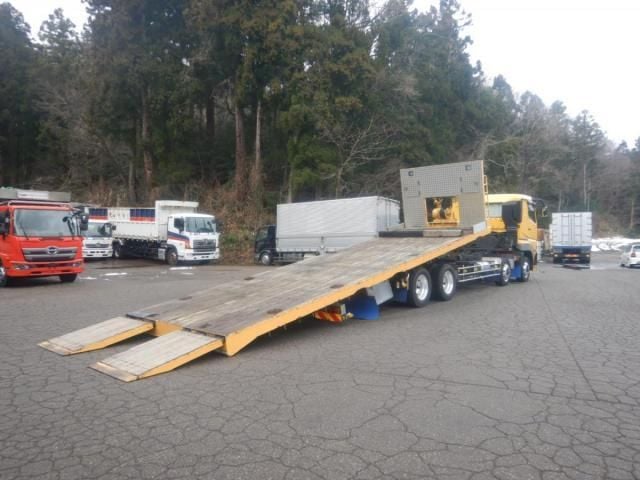 MITSUBISHI FUSOU SUPER GREAT 2016