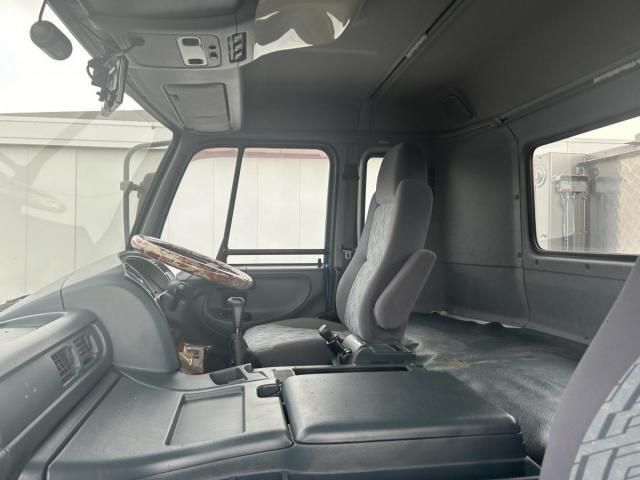 NISSAN DIESEL BigThumb 2004