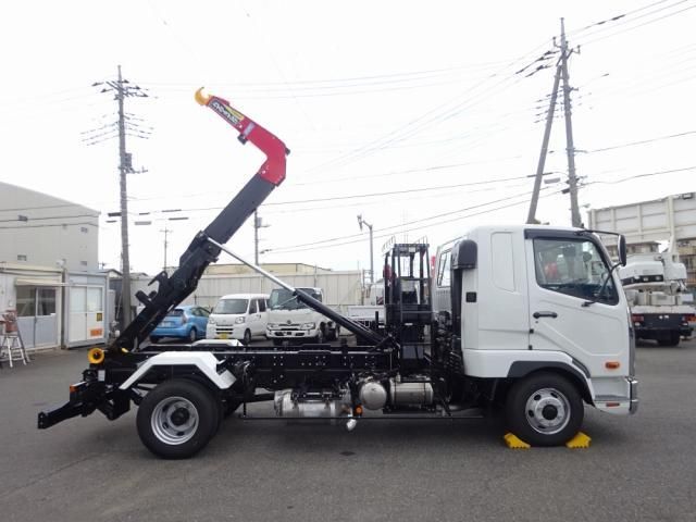 MITSUBISHI FUSOU FIGHTER 2024