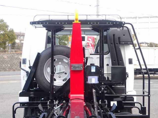 MITSUBISHI FUSOU FIGHTER 2024