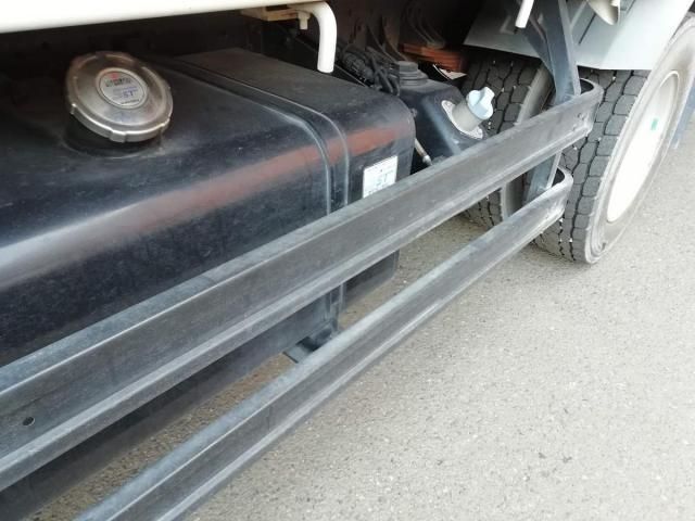 MITSUBISHI FUSOU FIGHTER 2013