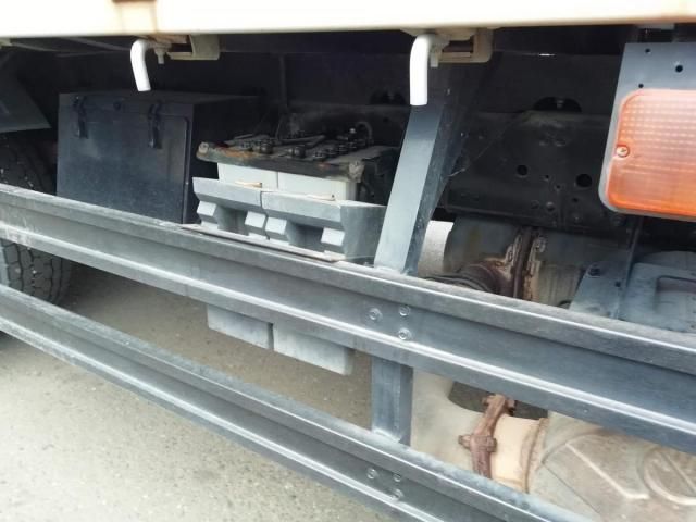 MITSUBISHI FUSOU FIGHTER 2013